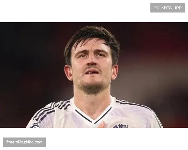 马奎尔伤愈复出表现稳健，与约罗搭档中卫组合渐入佳境